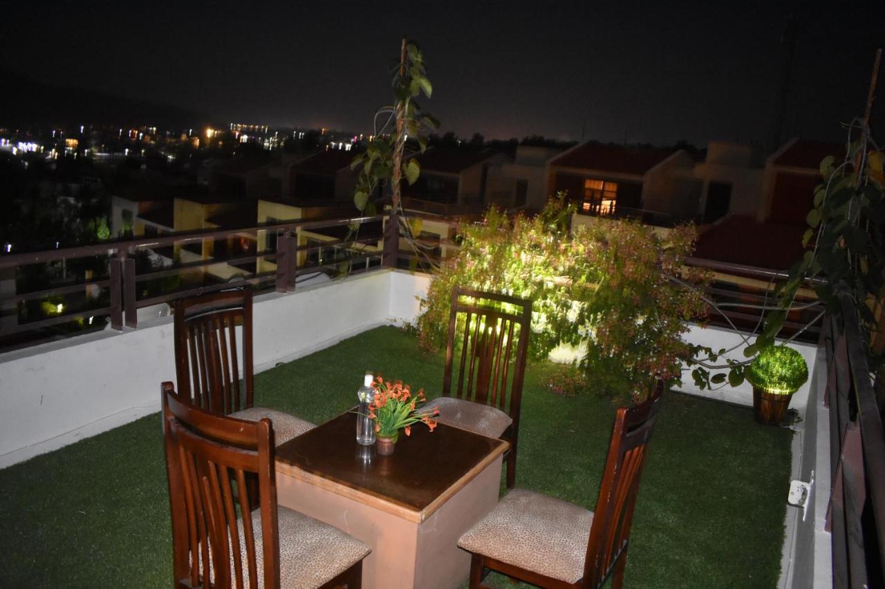 The See Some Bed and Breakfast Rishīkesh Esterno foto