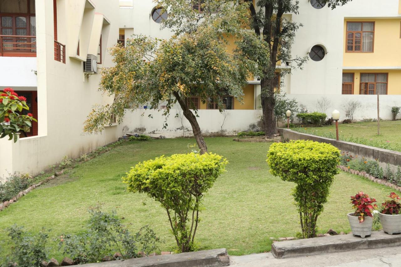 The See Some Bed and Breakfast Rishīkesh Esterno foto